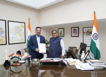 Chairman Gurvinder Singh Bahra with Hon’ble Governor of Punjab, Shri Gulab Chand Kataria at  Raj Bhavan