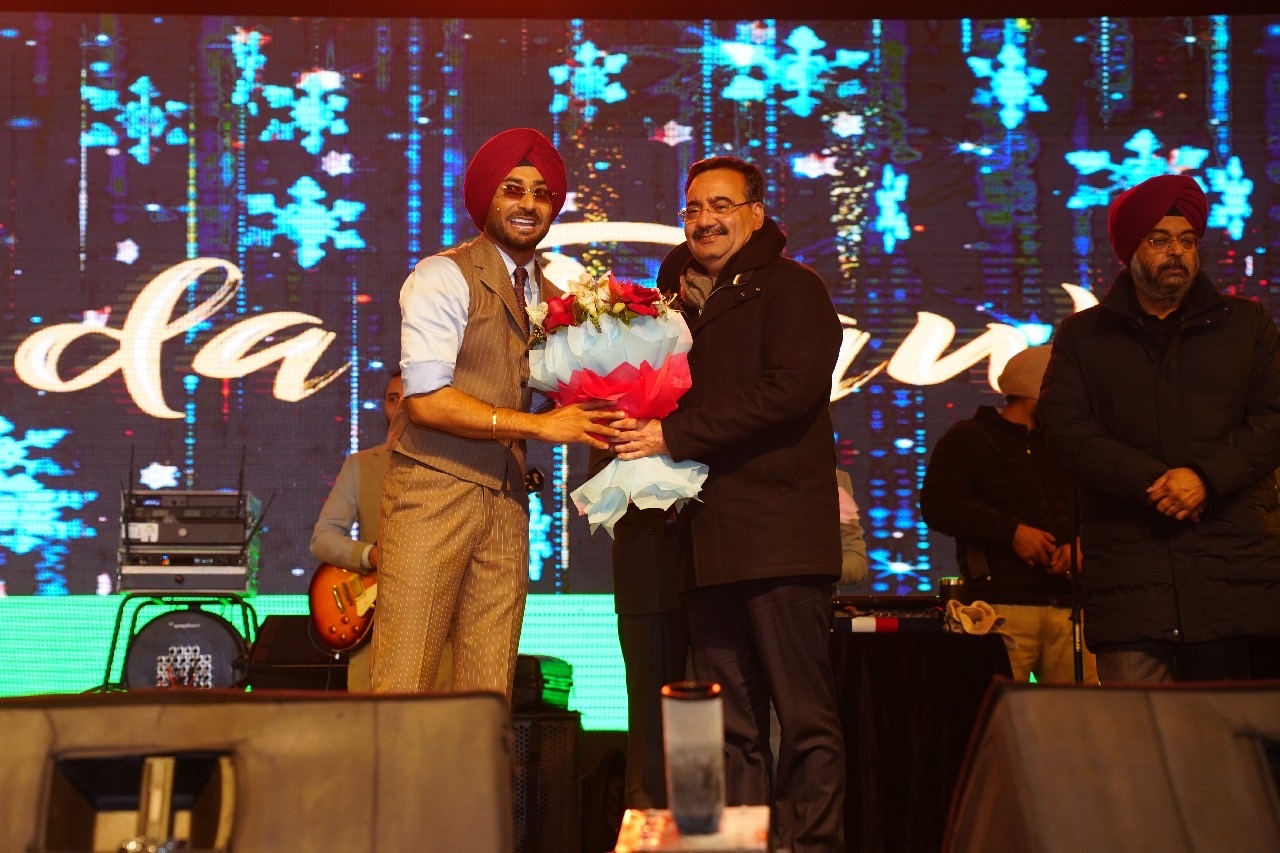 Ranjit Bawa weaves magical spell at TechnoVirsa 2025 RBU
